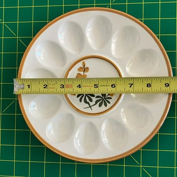 Vintage Stangl Egg Plate - Picture 2 of 4